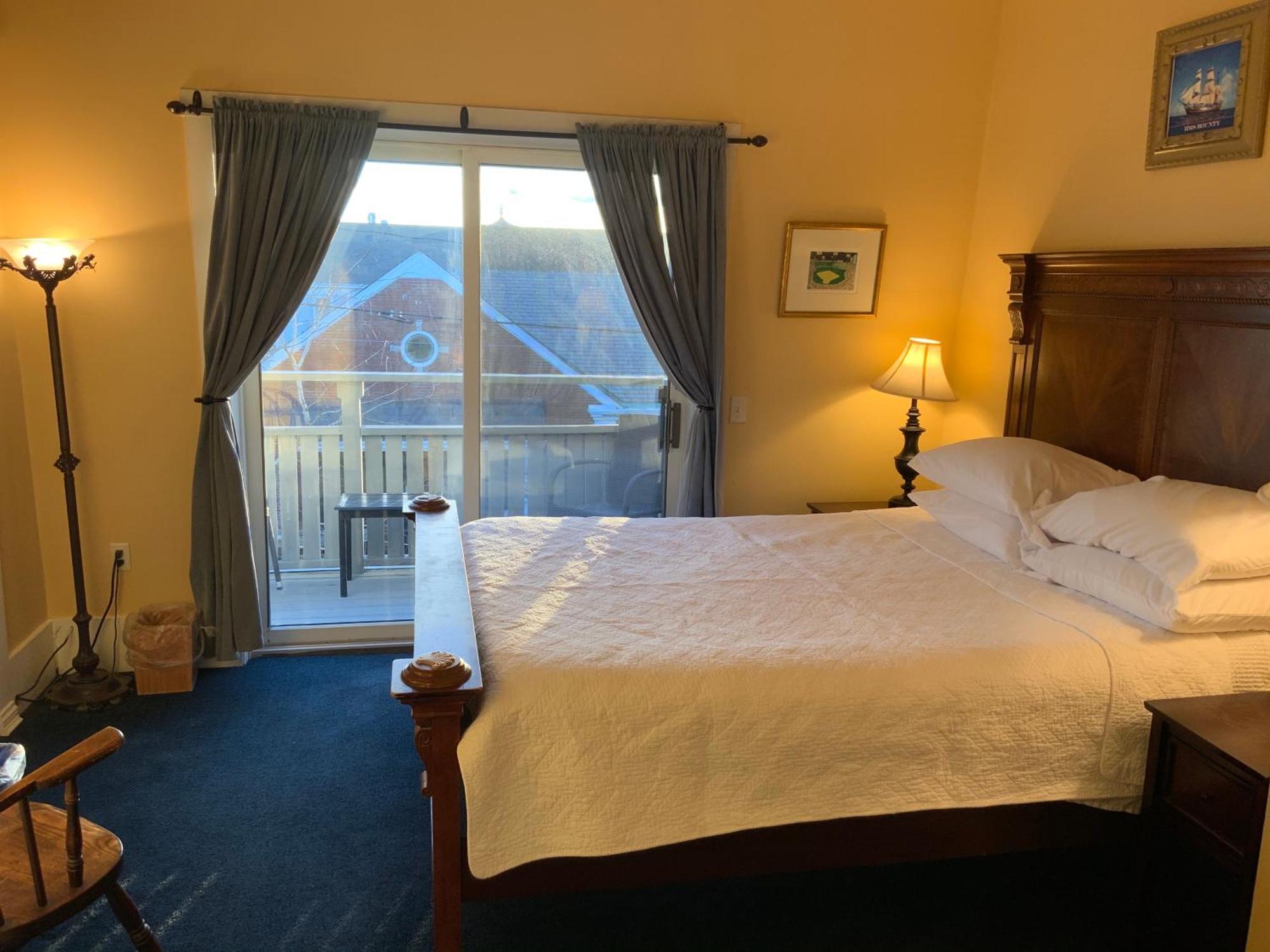 Brasswood Inn Провинстаун Екстериор снимка